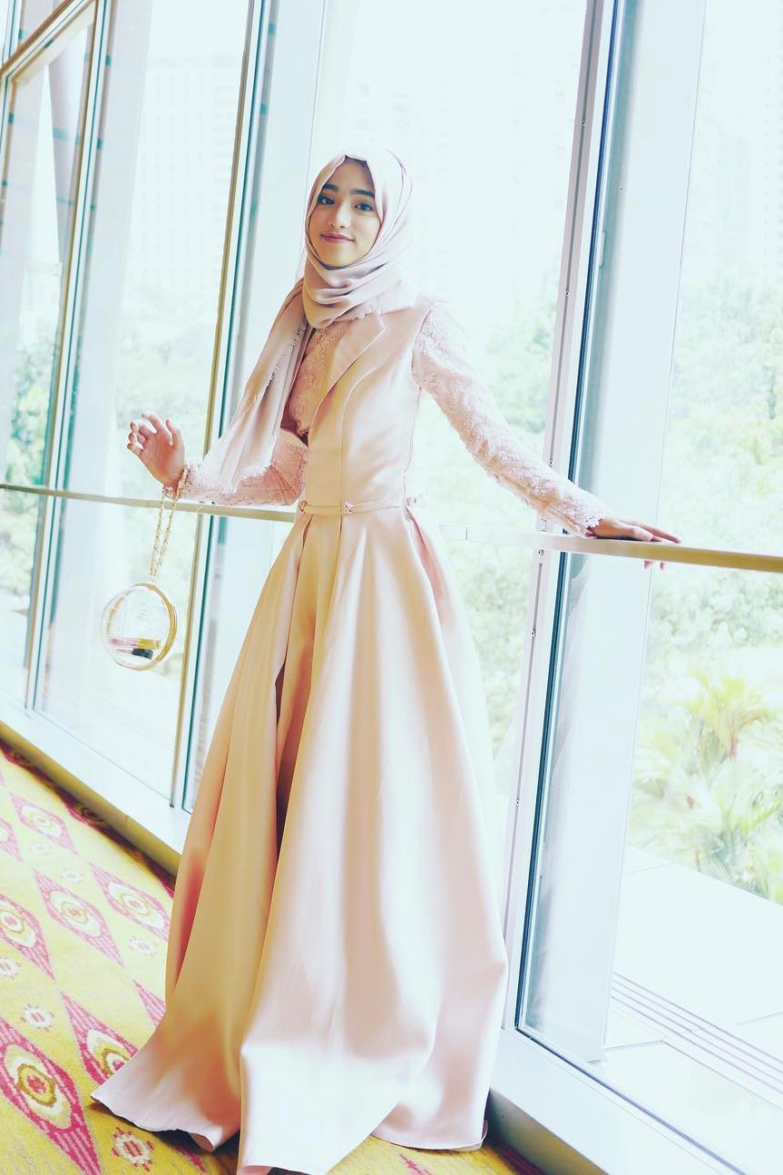 Koleksi Dan Hunting Model Hijab Terbaru Yang Trendy Dan Syari