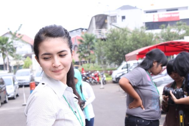 Kumpulan Foto Cantik Ida Ayu Kadek Devi