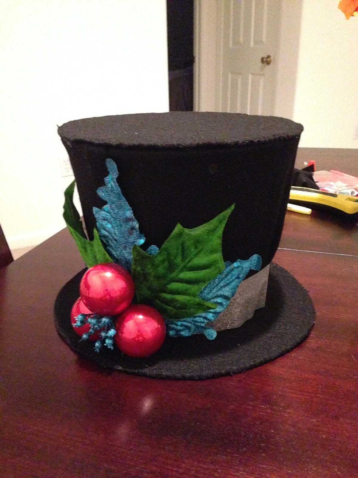 Jem's Haven DIY Snowman Hat Christmas Tree Topper