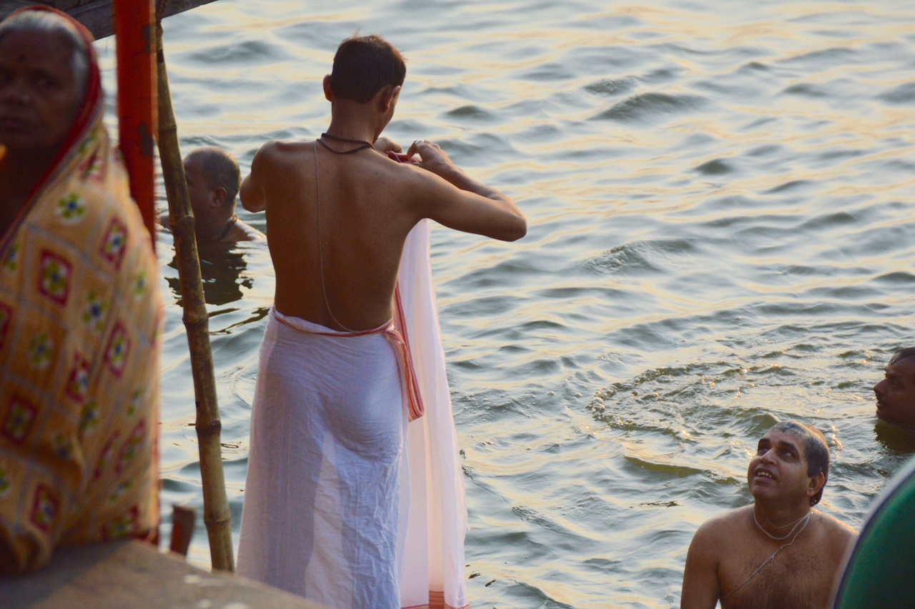 Varanasi Ghats: Bathing Desi Indian Men in Langots and Underwear