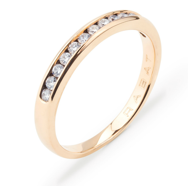 Alianza de boda en oro rosa con diamantes de RABAT - Blog Mi Boda