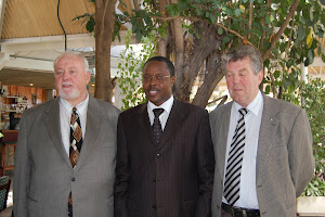 Rolf Auke, Visepresident i Burundi og Steinar Vikestad