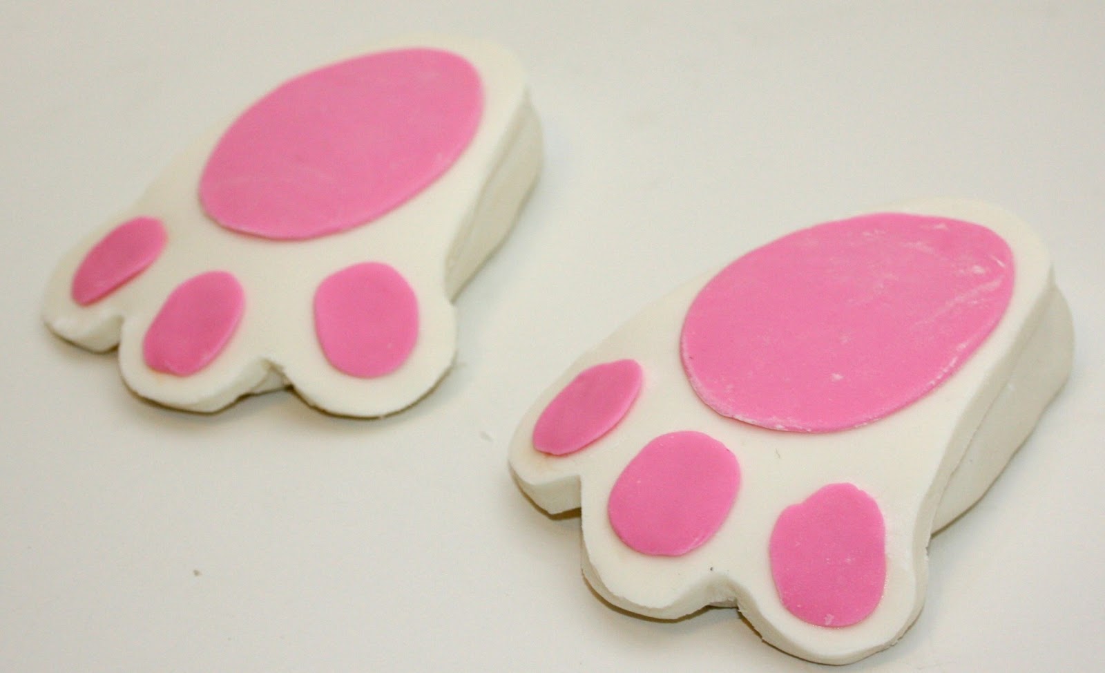 Sweet Eats Cakes Easter Bunny Butt Tutorial