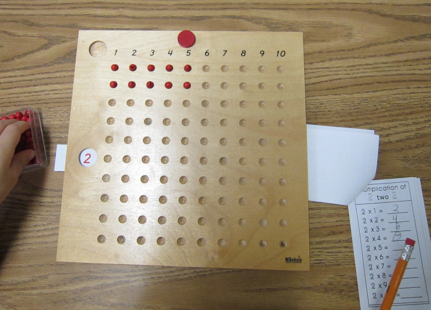 montessori magic Math The Multiplication (Bead) Board