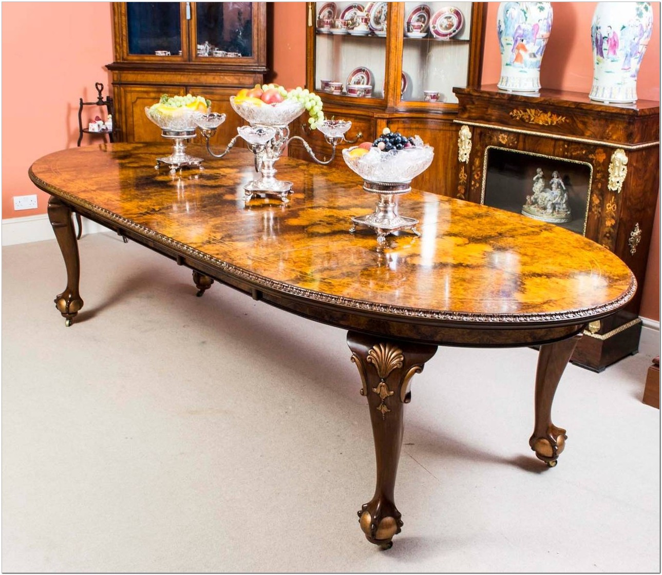 Antique Queen Anne Dining Room Set