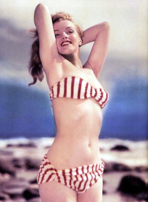 Marilyn Monroe In Bikini 114