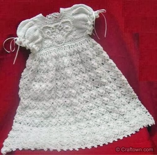 Fibre Craft FCM 288 Christening Gown crocheted gown for 15 baby doll