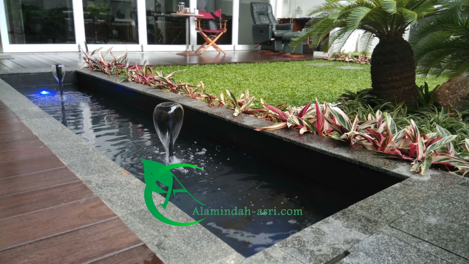 Populer 32 Warna Keramik Untuk Kolam Ikan