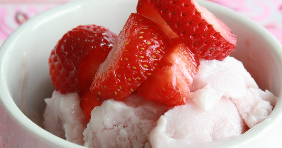 sweet and savory seven Red Mango Pomegranate Frozen Yogurt