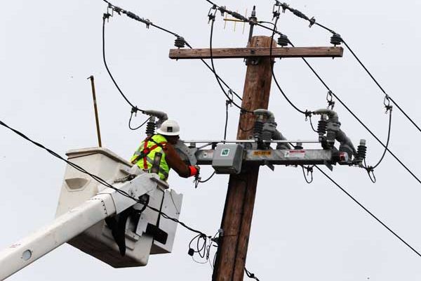 Queens Crap: Underground power lines to be studied