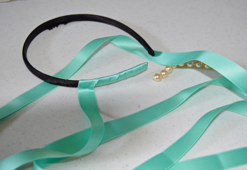 ribbons unlimited inc. Satin Headband with Pinky