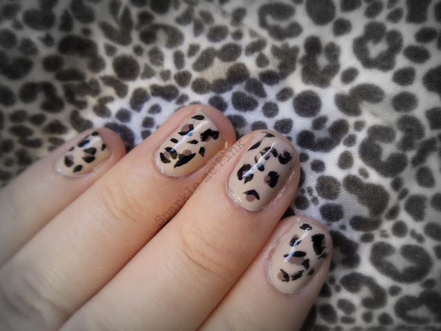 http://sparklemepink88.blogspot.com/2013/01/leopard-cheetah-print-nail-design.html