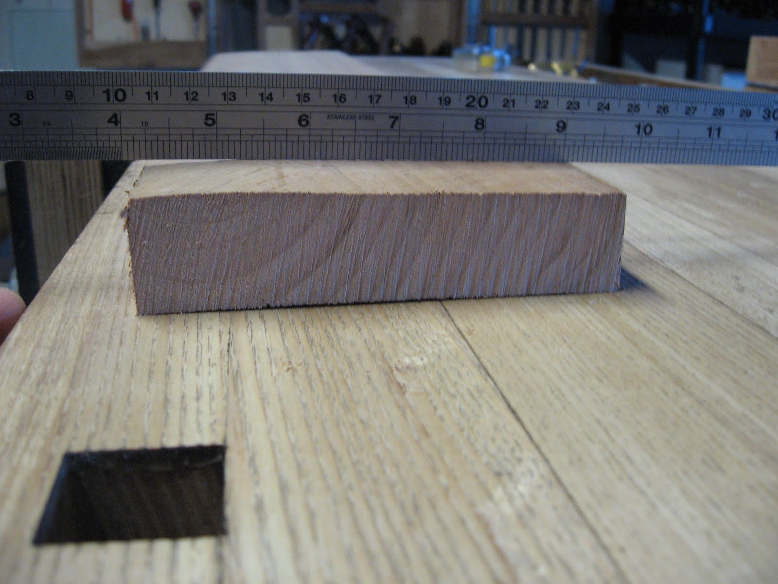 Les Anciens Copeaux Technique Aplanir une pièce de bois avec un rabot no.4