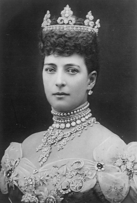 Queen Alexandra's Wedding Gift Parure | The Court Jeweller