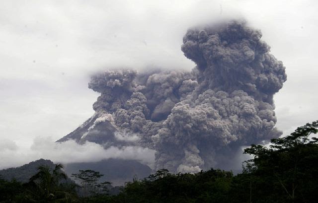 geografi lingkungan: Pengaruh Erupsi Gunung Api terhadap