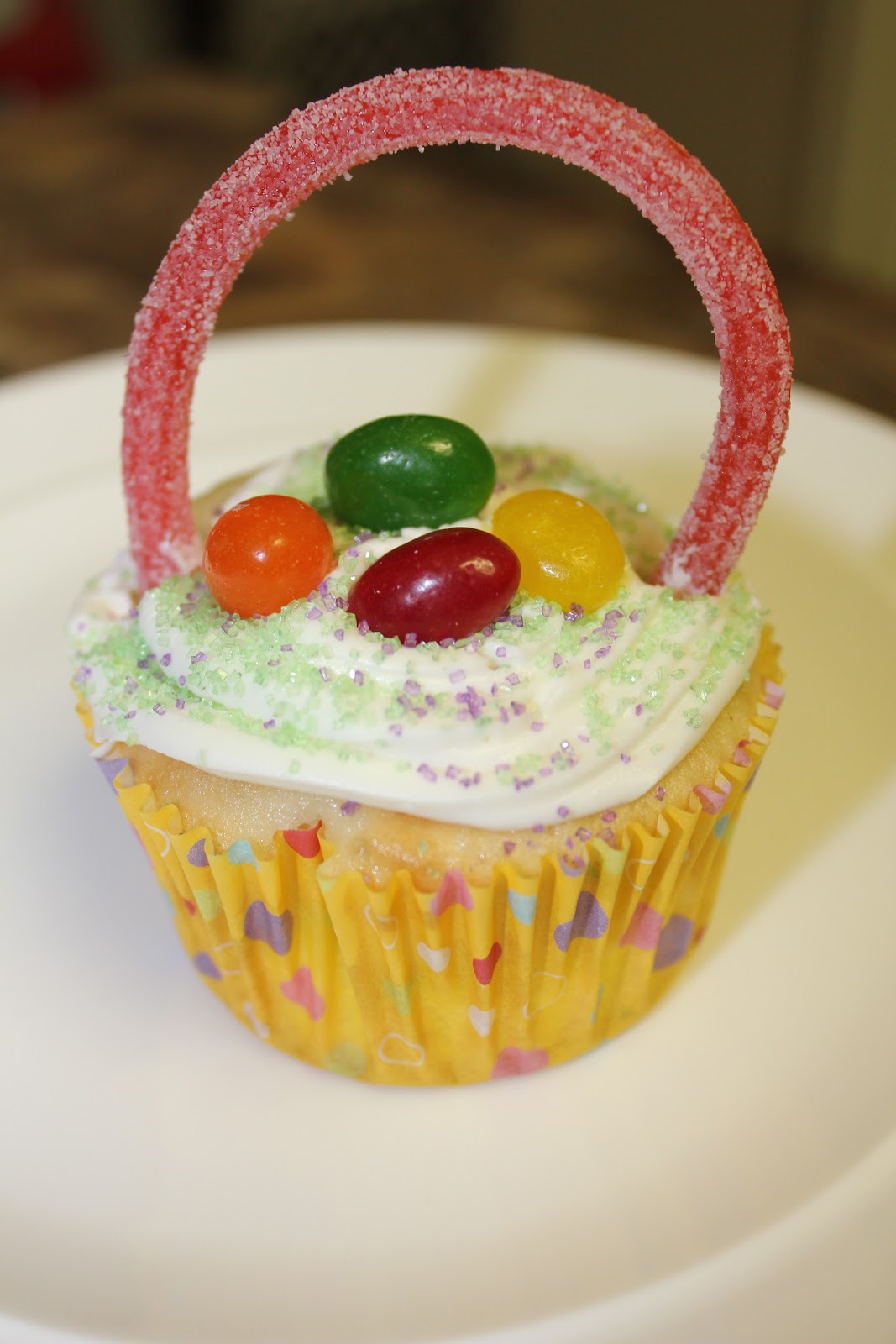 simply made with love: Easter Basket Cupcakes
