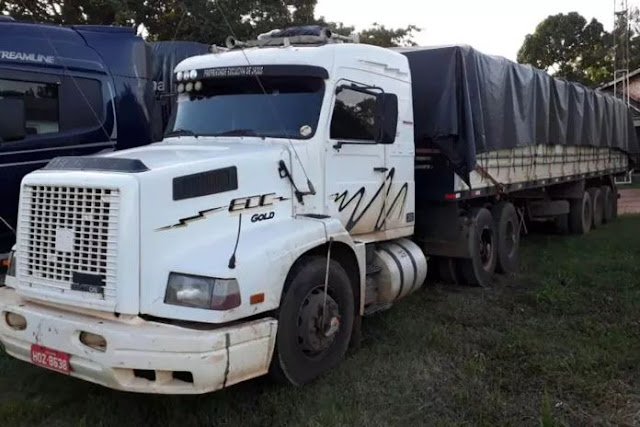 Apreendido caminhão com mais de 30 toneladas com adubo