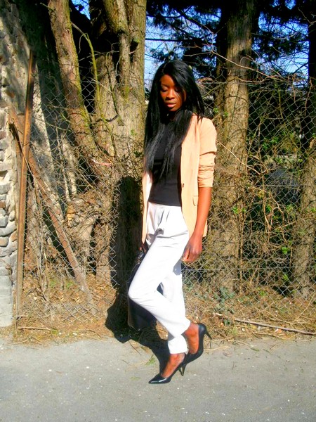 Chic - le Blazer saumon - Styles by Assitan. Blog mode. French style blogger