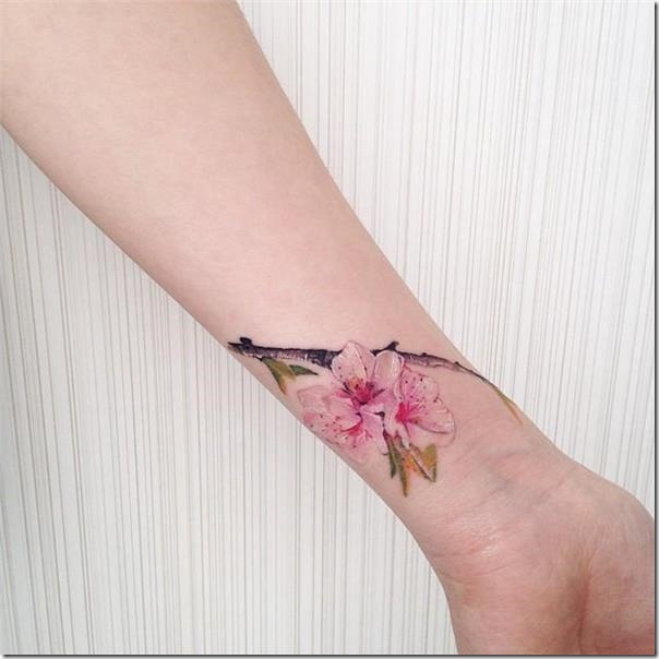 Tatuagens de flores para as mulheres Tatuagens de flores para as mulheres