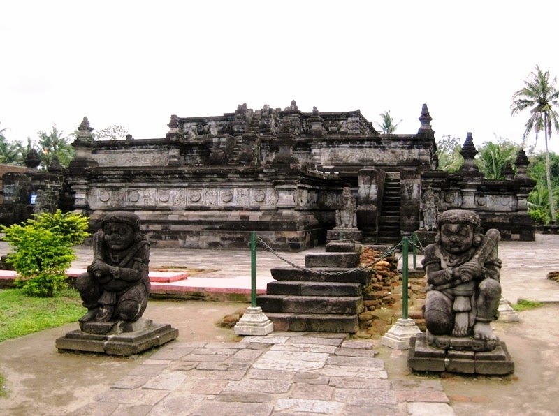 Relief Dan Sejarah Candi Penataran Blitar