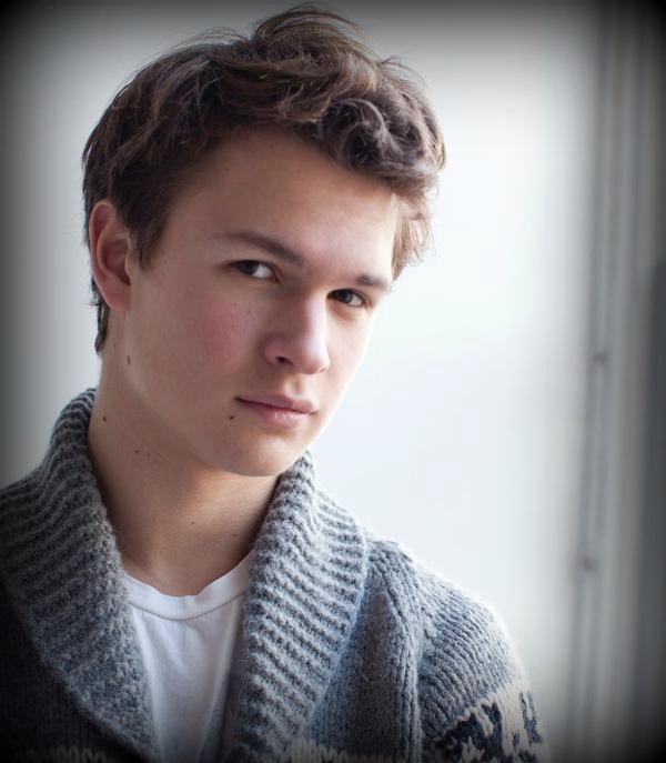 тocᴀɴᴅo ᴇʟ cιᴇʟo ♥ Nuevos stills �En Llamas� y �Divergente�