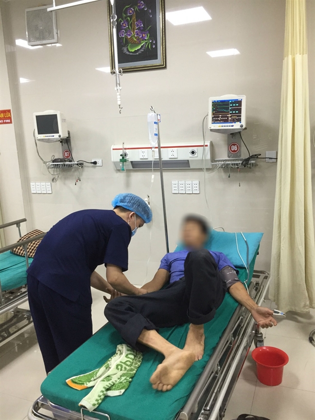 Găp nguy hiểm khi ăn mật cá trắm để chữa bệnh Găp nguy hiểm khi ăn mật cá trắm để chữa bệnh