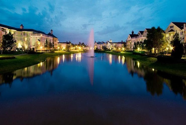 Disney's Saratoga Springs Resort & Spa is an equestrian-themed, Victorian-style Resort hotel featuring enchanting pools, an award-winning spa and more.