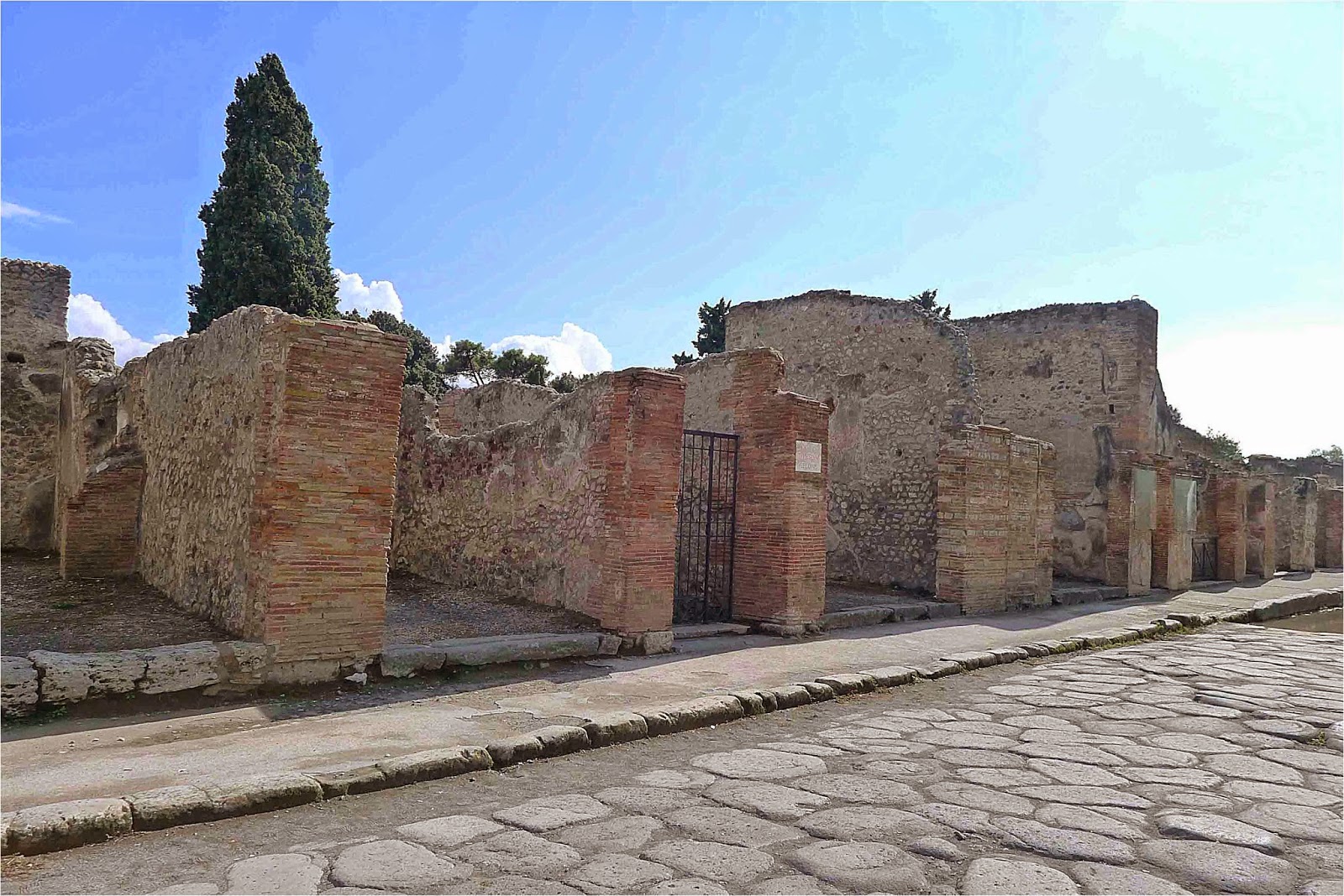 Pompeii Cardo