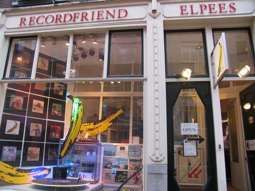 Loire Valley Experiences: Upfront shop fronts...