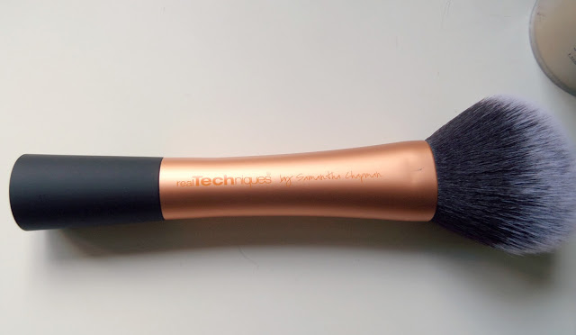 Real Techniques Powder Brush