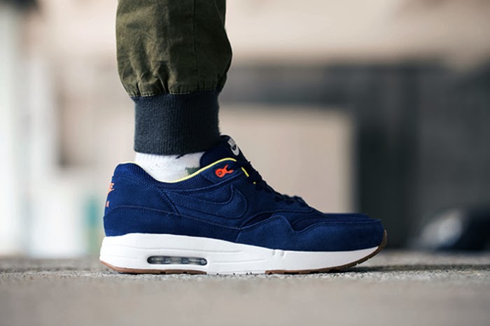 pijo chandal ajustado tobillo