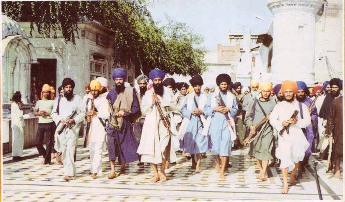 Operation Blue Star, Golden Temple, Amritsar, Punjab, India | Rare & Old Vintage Photos (1984)