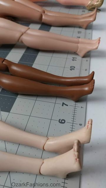 OzarkFashions: TONNER DOLL SIZE COMPARISON - Tyler Wentworth, Ellowyne