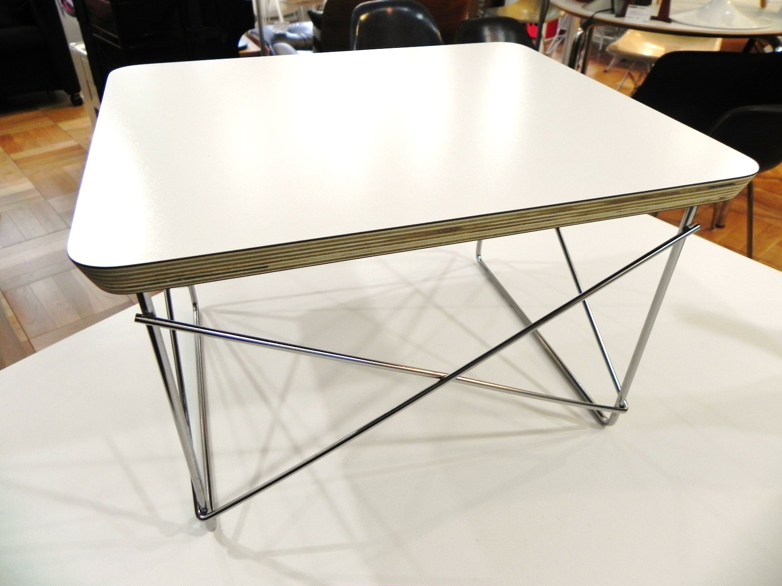 イームズワイヤーベーステーブルの話。case study shop nagoya Blog ミッドセンチュリー期の家具専門