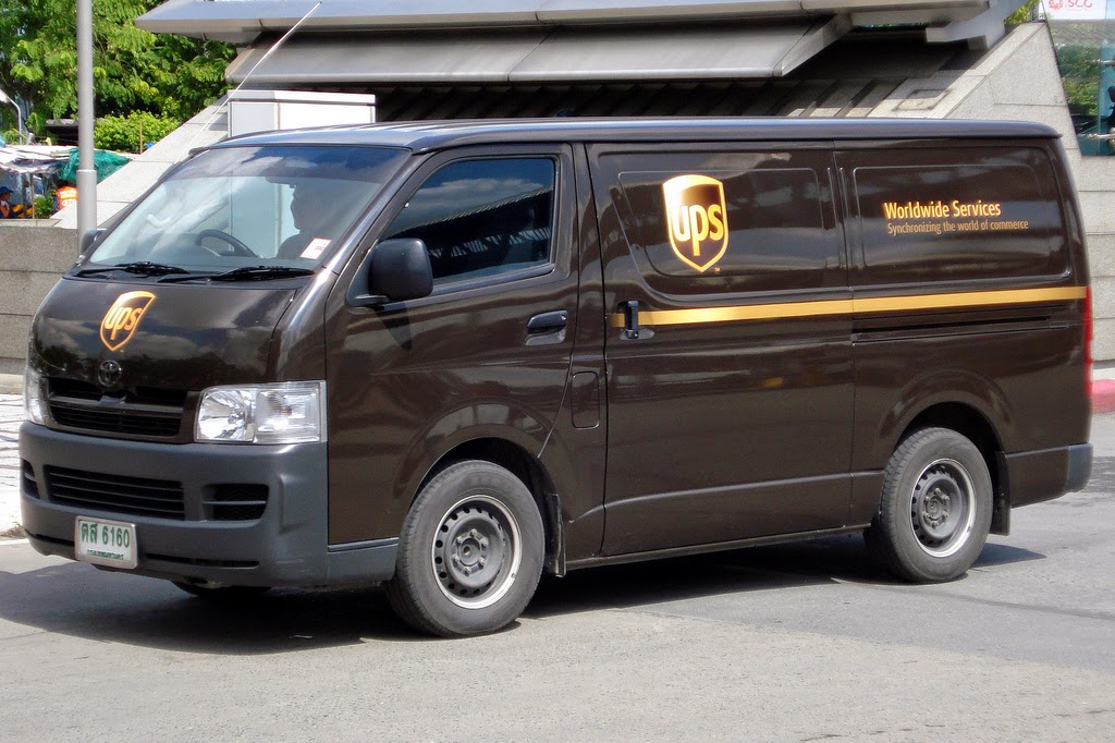 toyota commuter cargo