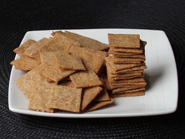 Cookistry: Home Made Wheat Thins - better than the boxed version