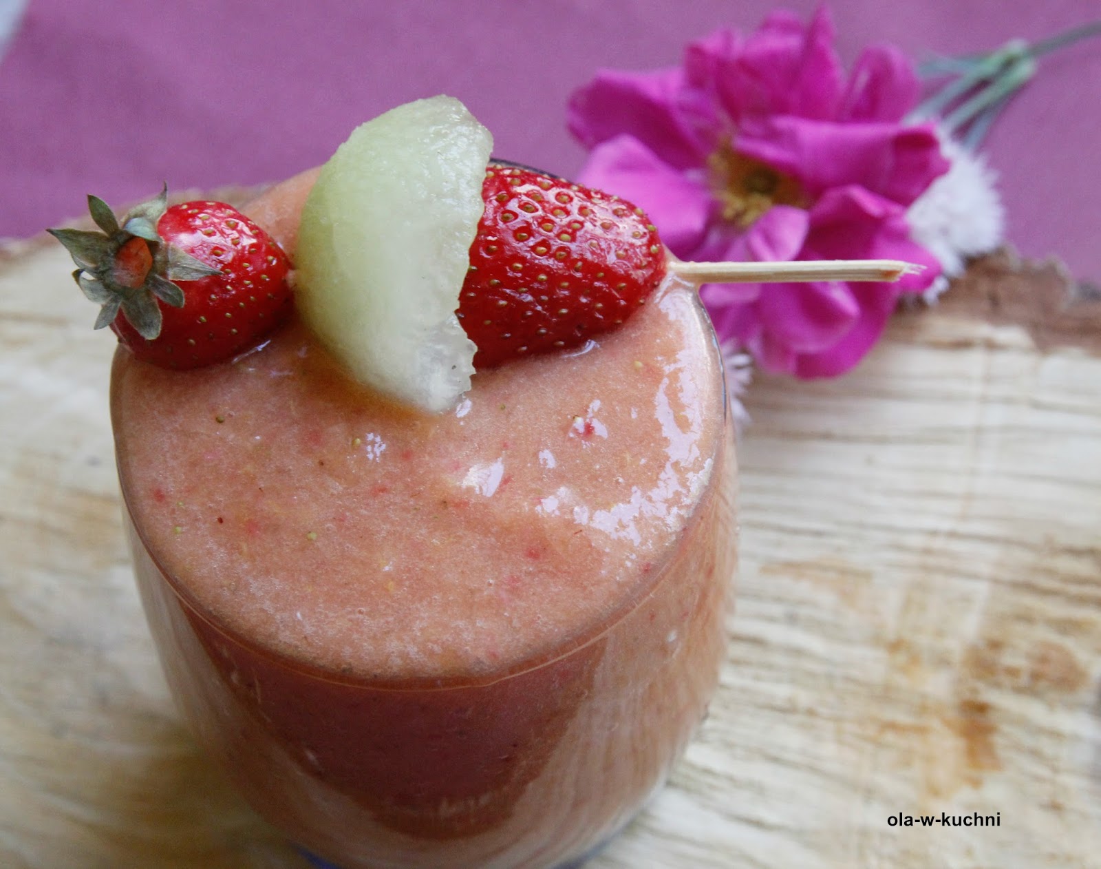 Bon appetit! Truskawkowomelonowe smoothie
