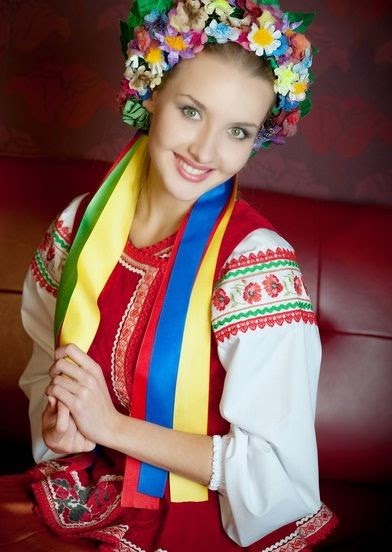 Beauty russian women | Mujeres bellas en la calle