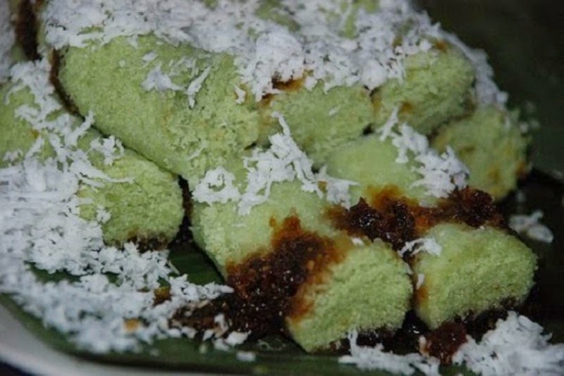 SiTopet Resep membuat kue tradisional putu bambu isi gula SiTopet Resep membuat kue tradisional putu bambu isi gula