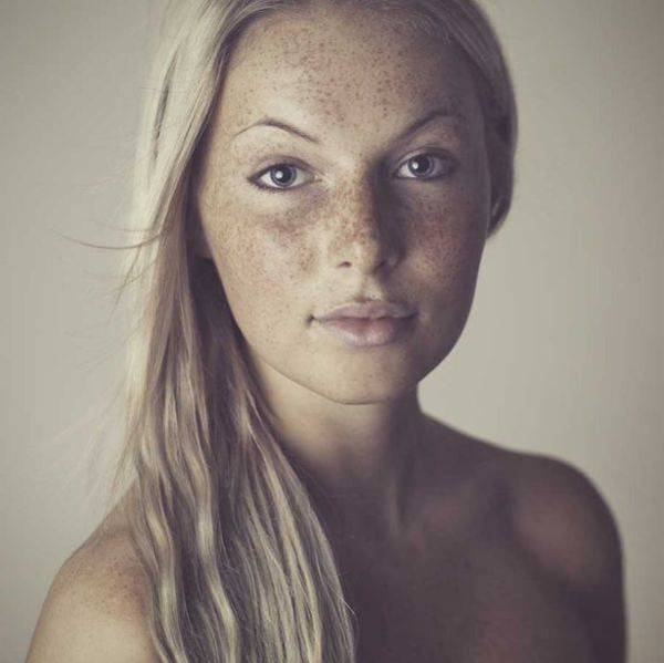 Hot porno - Freckled face girl girl Freckled face