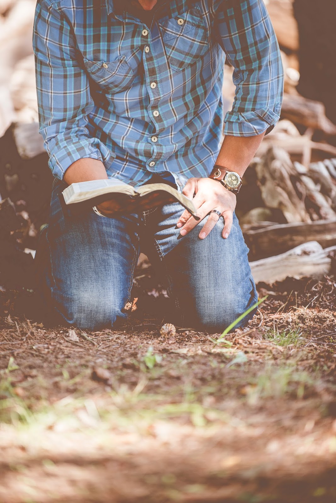 A Wise Woman Builds Her Home Best Helpful Books for Christian Men
