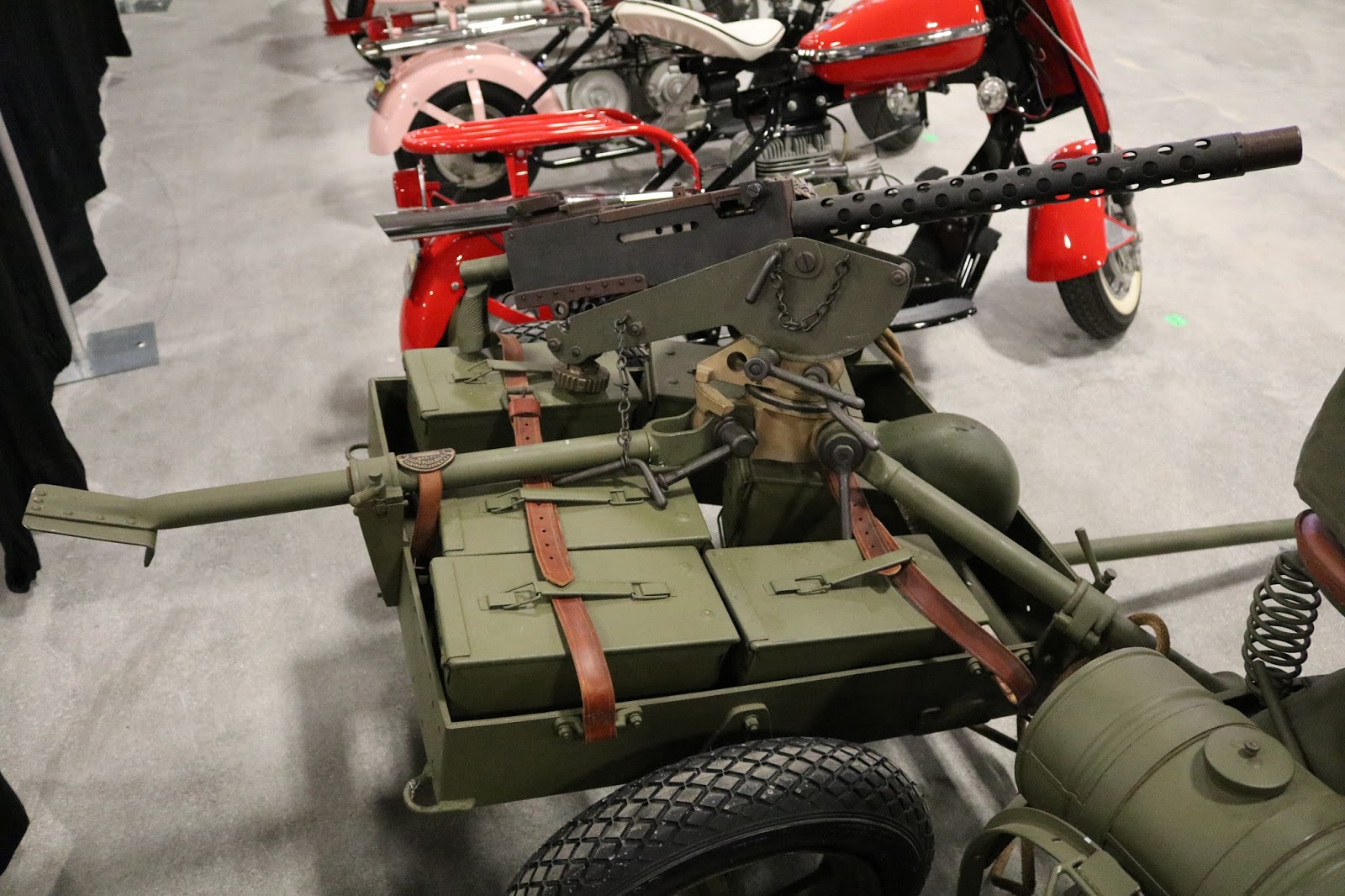 OldMotoDude: 1944 Cushman Model 53 Airborne sold for $10,000 at the
