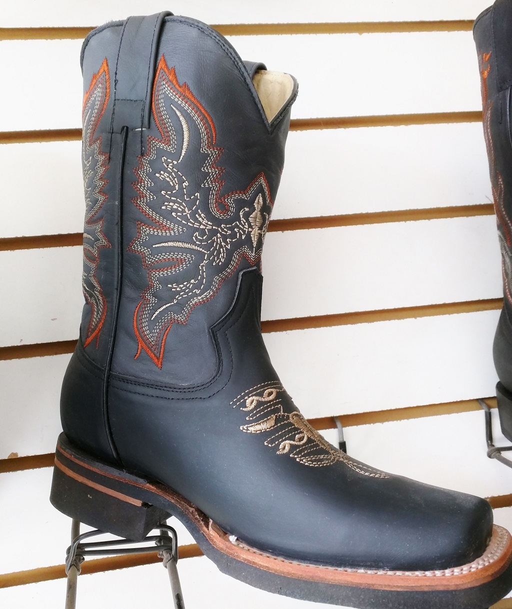 botas vaqueras grises