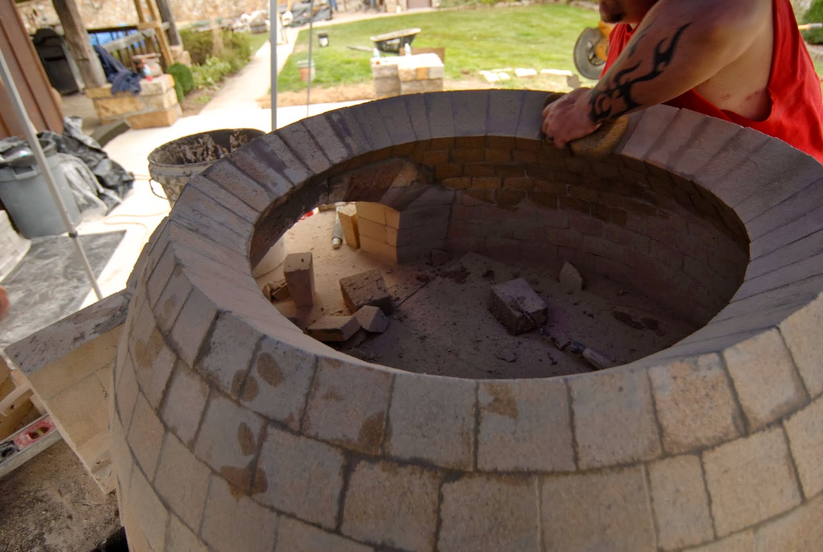 True Brick Ovens Formfree brick dome building