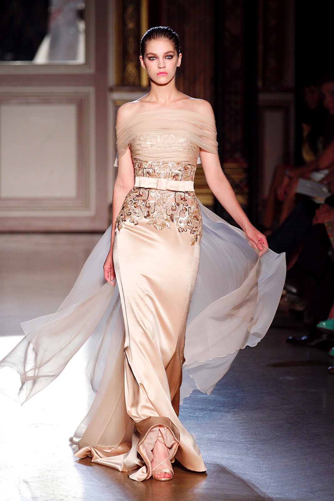 зухаир мурад вечерние платья 2022. эли сааб парижская неделя моды. кутюр модельер. Ralph and russo haute couture. кутюр модельер.