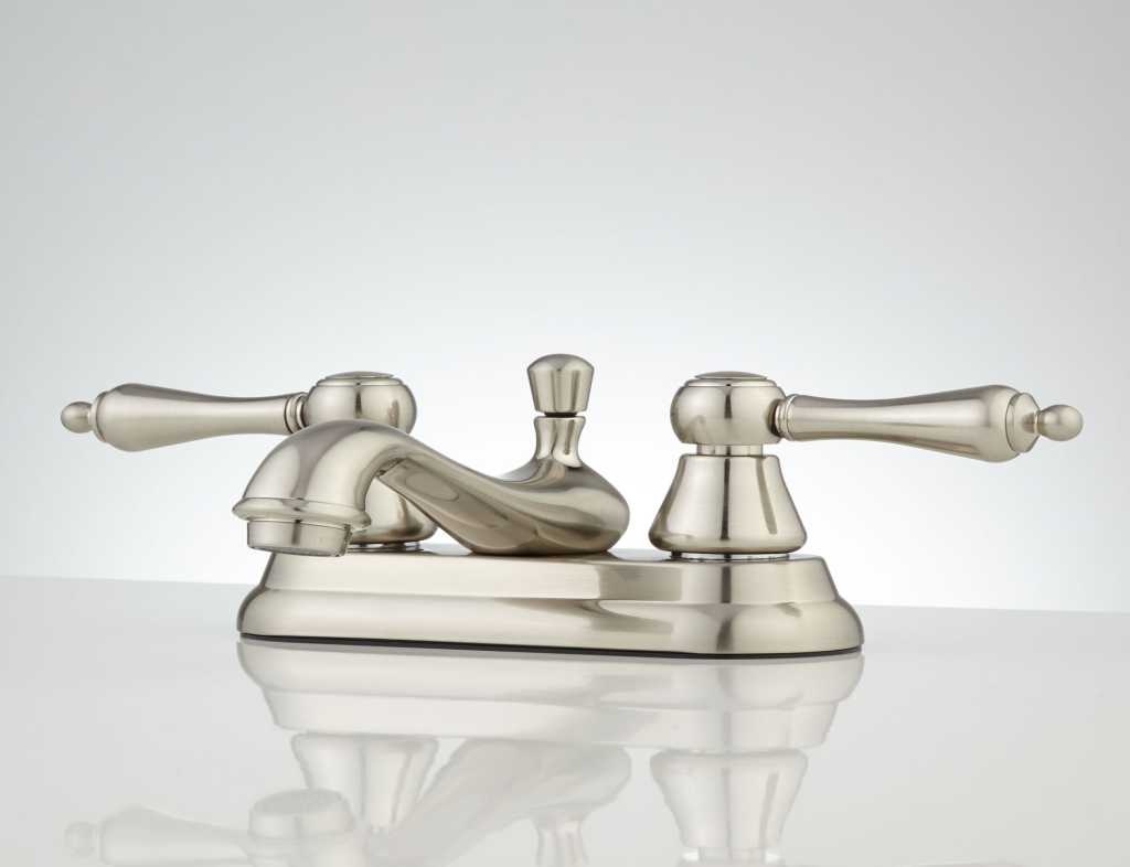 home interior How to Remove Corrosion on Bathroom Faucets