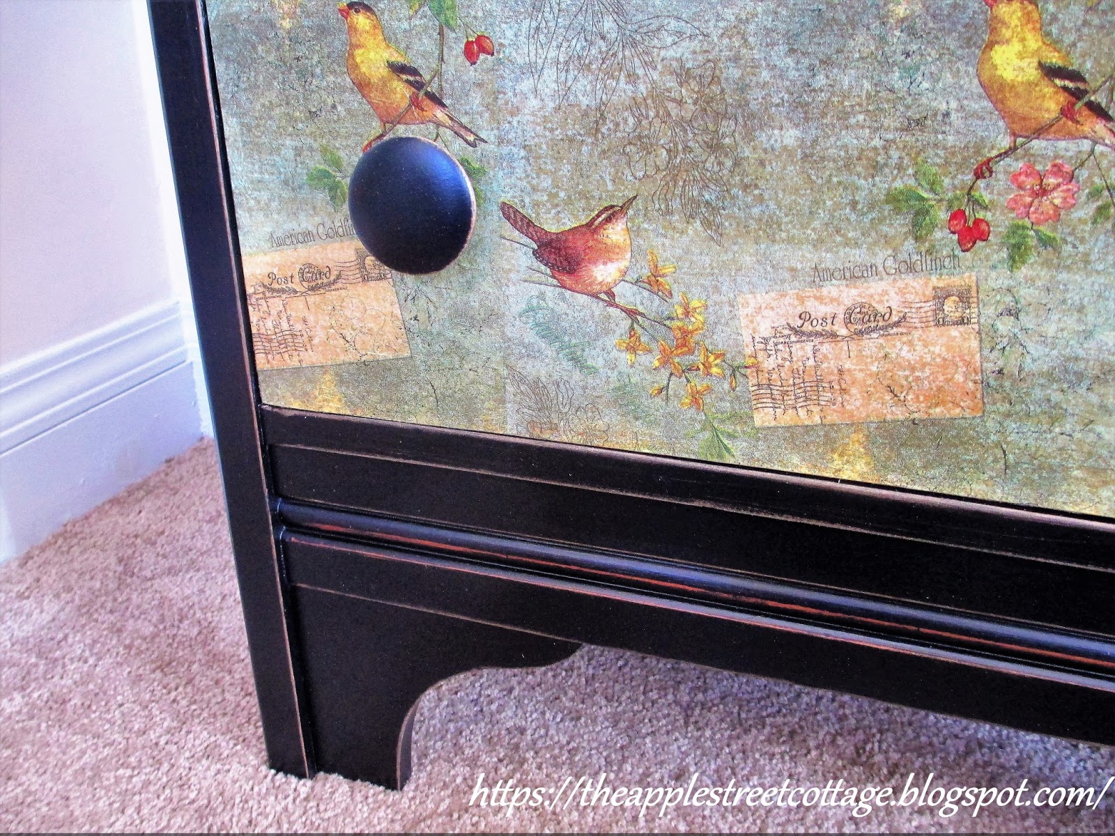 How To Decoupage Dresser Drawers With Napkins!