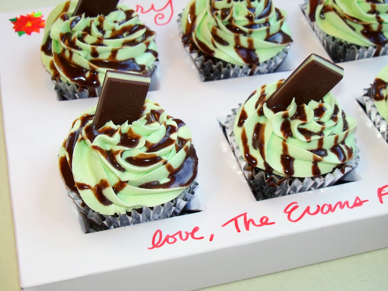 Bird On A Cake Christmas Cupcake Carrier