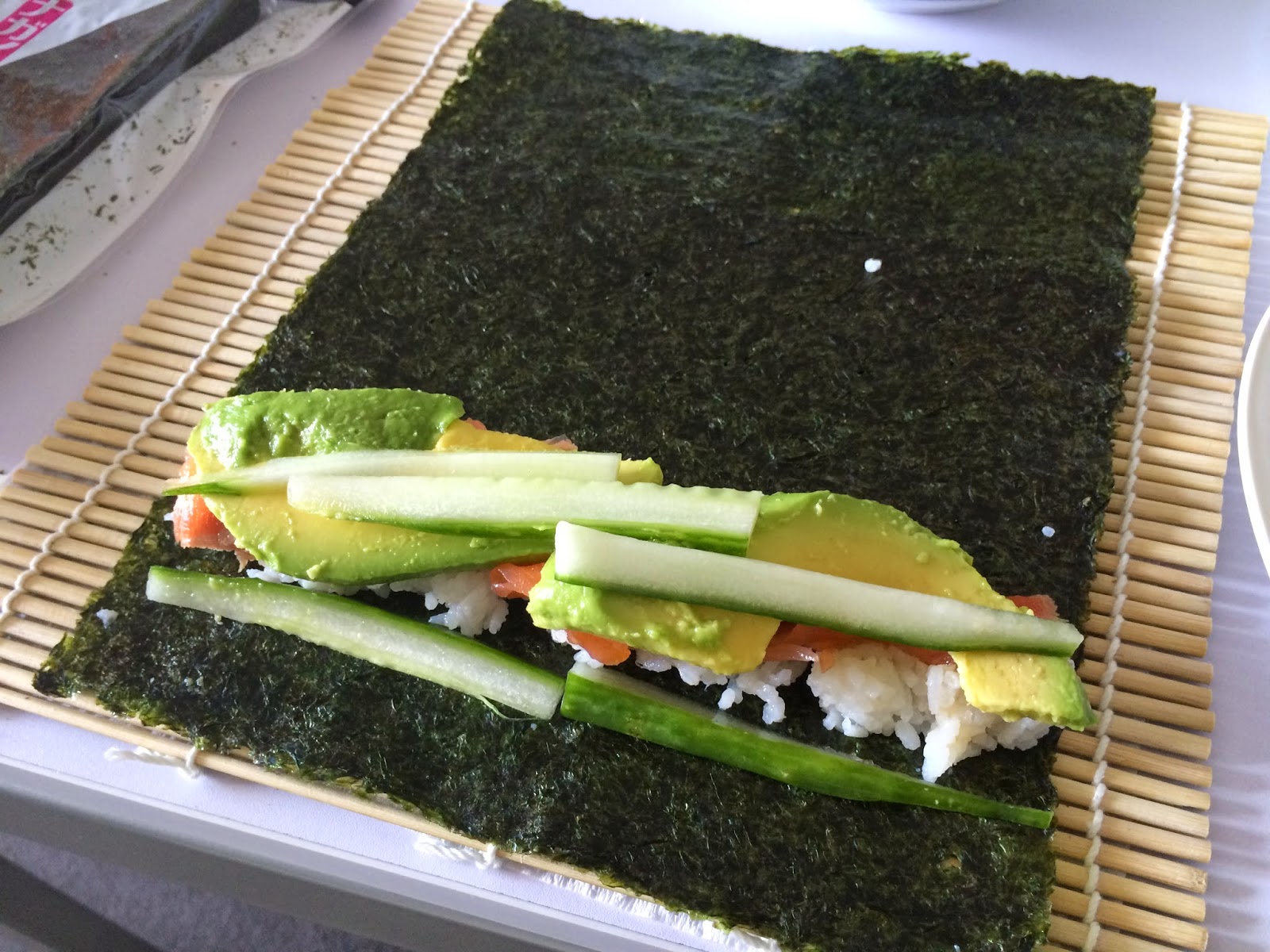 unceasing-foodfullness-xoxo-eating-fancy-on-a-budget-salmon-avocado