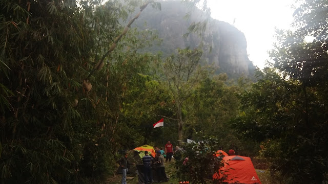 Gunung di Indonesia
